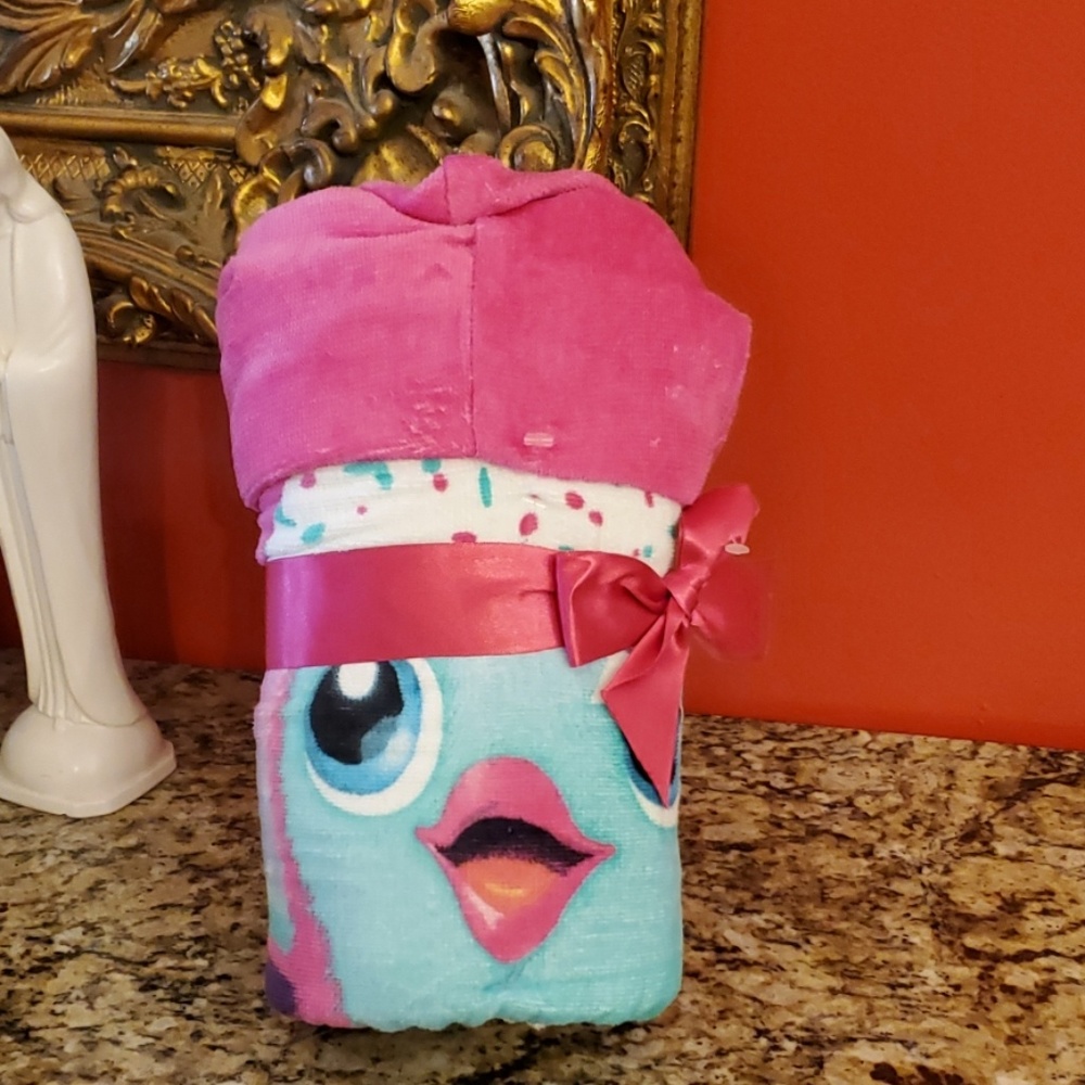 *Hatchimals Kids Towel